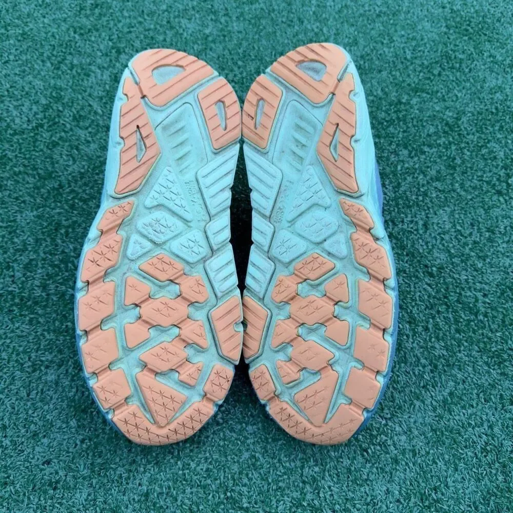 HOKA ONE ONE ARAHI 6 - Men’s Running Shoes - SIZE 9.5D